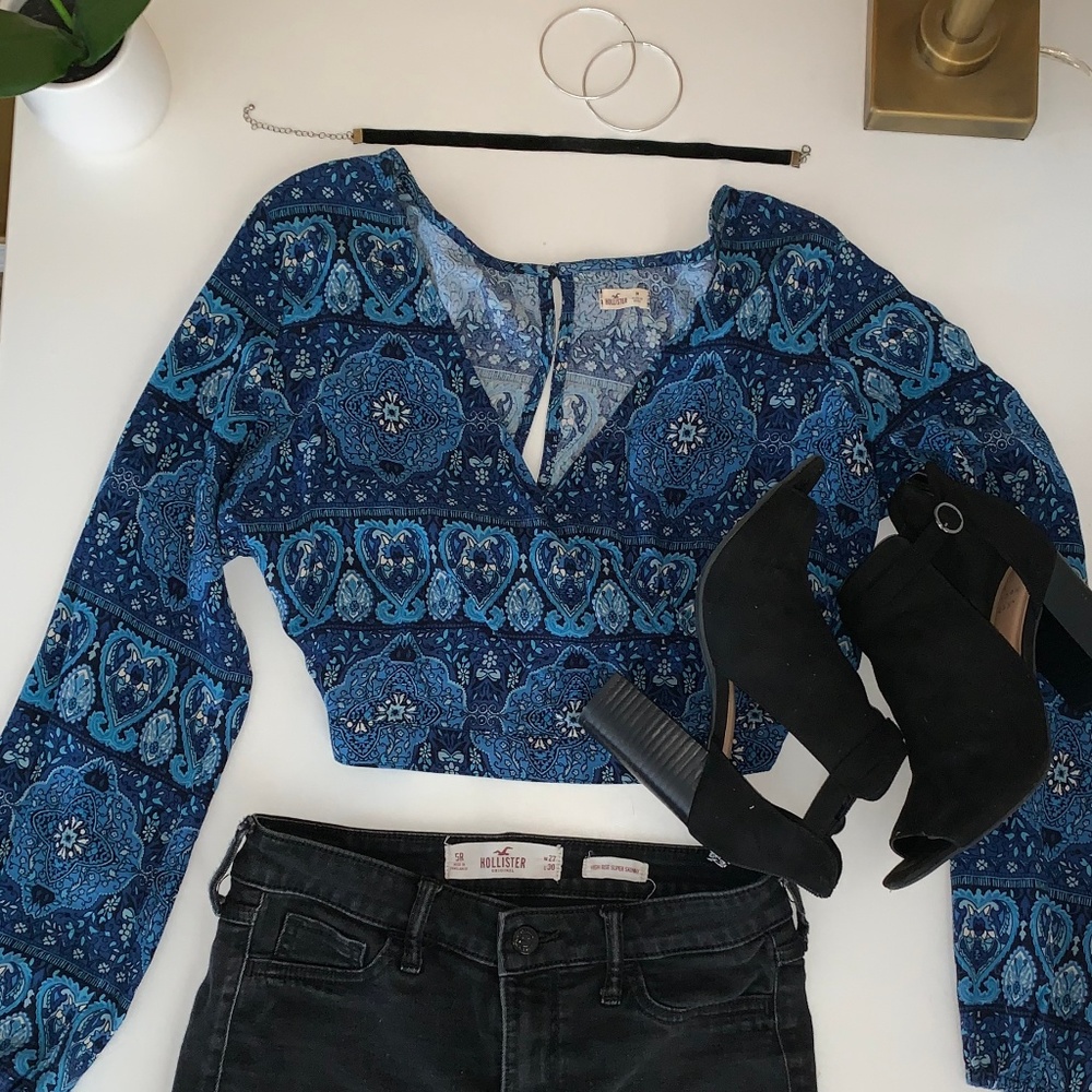 Blue Boho Paisley Crop-Top